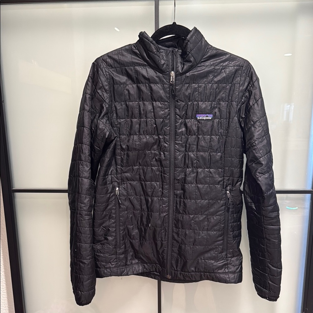 Patagonia Black Puffer Jacket Lightweight Insulation